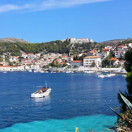 Guest house Double Hvar 8785a 3*