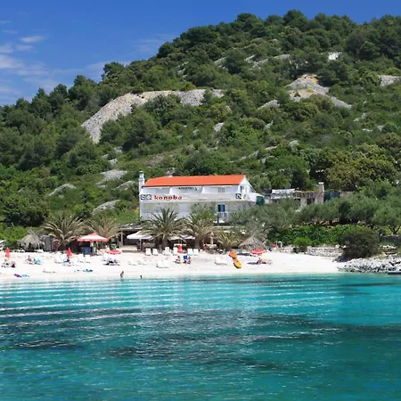 Pensjonat Double Hvar 8785a 3*