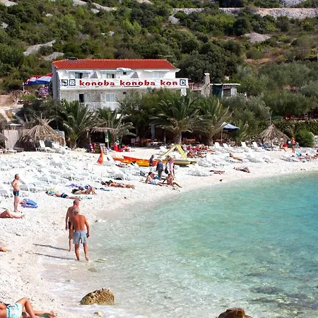 Double Hvar 8785a Konukevi 3*